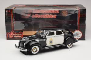 Chrysler Airflow Police Car Signature Models 1:18 CCSM01 Diecast - image 6 of 6