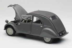 Citroen 2CV A Grey Tchibo 1:18 49418 Diecast - image 5 of 8