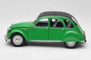 Citroen 2CV Bamboo Green Minichamps 1:18 150111502 Diecast - image 4 of 8
