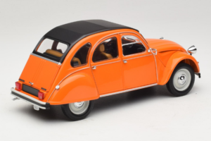 Citroen 2CV Orange Minichamps 1:18 150111504 Diecast - image 3 of 8