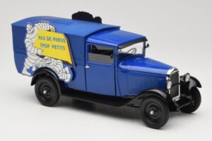 Citroen C4 F Pas de Pneus Trop Petit Blue Solido 1:18 151235-00 Diecast - image 6 of 8