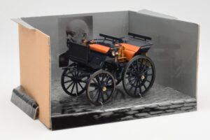 Daimler Motorkutsche 1886 Minichamps 1:24 B66040002 Diecast - image 2 of 4