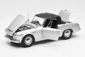 Datsun Fairlady 2000 SR311 Roadster Silver AUTOart 1:18 77432 Diecast - image 2 of 8