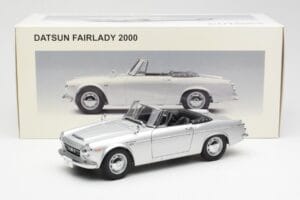 Datsun Fairlady 2000 SR311 Roadster Silver AUTOart 1:18 77432 Diecast - image 8 of 8