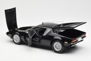 De Tomaso Pantera Black Kyosho 1:18 08851BK Diecast - image 5 of 8