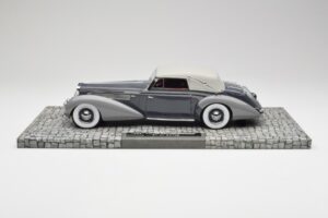 Delage D8 120 Cabriolet Grey & Dark Grey Minichamps 1:18 107115134 Diecast - image 3 of 6