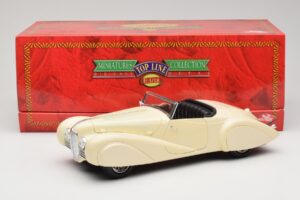 Delahaye Cabriolet Cream Guiloy 1:18 68580 Diecast - image 8 of 8