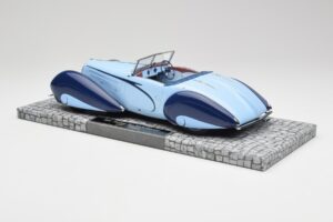 Delahaye Type 135-M Cabriolet Mullin Museum Minichamps 1:18 107116160 Diecast - image 4 of 6