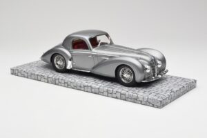 Delahaye Type 145 V12 Coupe Mullin Museum Minichamps 1:18 107116120 Diecast - image 6 of 6