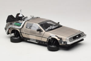 DeLorean DMC-12 Back to the Future Time Machine Sun Star 1:18 2710 Diecast - image 4 of 6