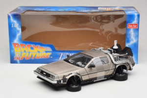 DeLorean DMC-12 Back to the Future Time Machine Sun Star 1:18 2710 Diecast - image 6 of 6