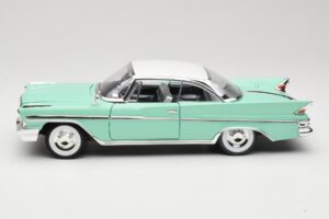 DeSoto Adventurer Green American Mint 1:18 92738 Diecast - image 4 of 8