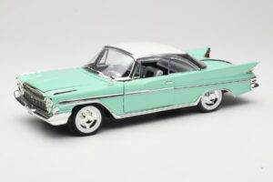 DeSoto Adventurer Green American Mint 1:18 92738 Diecast