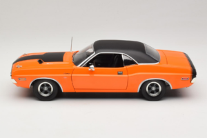 Dodge Challenger R/T Fast & Furious Darden's Car Greenlight 1:18 12846 Diecast - image 4 of 8