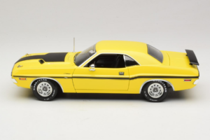 Dodge Challenger R/T NCIS TV Series Car Greenlight 1:18 12845 Diecast - image 4 of 8