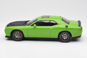 Dodge Challenger SRT Hellcat Green GT Spirit 1:18 GT168 Resin - image 3 of 6