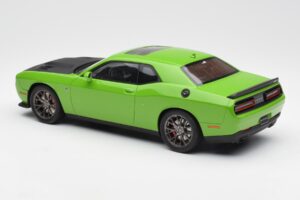 Dodge Challenger SRT Hellcat Green GT Spirit 1:18 GT168 Resin - image 5 of 6