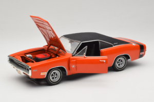 Dodge Charger R/T Orange & Black American Muscle 1:18 39314 Diecast - image 2 of 8