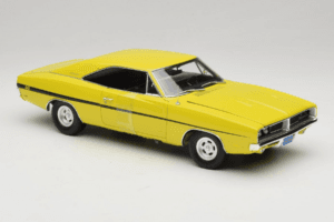 Dodge Charger R/T Yellow Dirty Mary Crazy Larry Auto World 1:18 AWSS101/06 Diecast - image 6 of 8