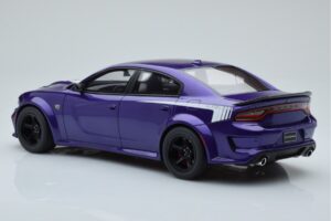 Dodge Charger Super Bee Purple GT Spirit 1:18 GT895 Resin - image 5 of 6