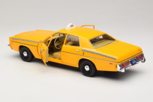 Dodge Monaco Taxi Rocky III GreenLight 1:18 19111 Diecast - image 5 of 8