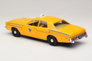 Dodge Monaco Taxi Rocky III GreenLight 1:18 19111 Diecast - image 7 of 8