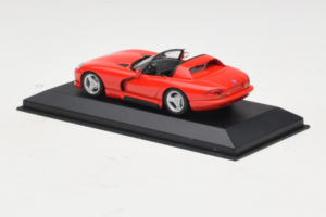 Dodge Viper RT/10 Cabriolet Red Minichamps 1:43 430144032 Diecast - image 3 of 4
