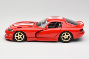 Dodge Viper GTS Red Bburago 1:18 3075 Diecast - image 4 of 8