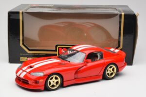 Dodge Viper GTS Red Bburago 1:18 3075 Diecast - image 8 of 8