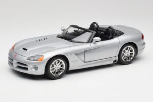 Dodge Viper SRT-10 Bright Silver Bburago 1:18 34908 Diecast