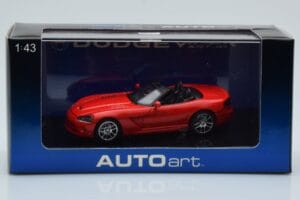 Dodge Viper SRT-10 Red AUTOart 1:43 51701 Diecast - image 4 of 4