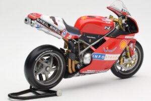 Ducati 998R WSB #1 T. Bayliss Ducati Infostrada 2002 Minichamps 1:12 122021201 Diecast - image 3 of 6