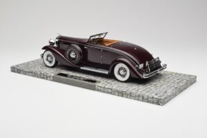 Duesenberg SJN Convertible Coupe Burgundy Minichamps 1:18 107150331 Diecast - image 4 of 6