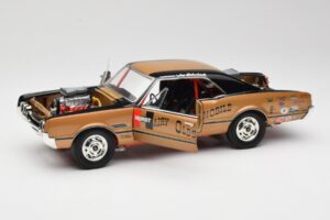Oldsmobile 442 Hurst Hairy Olds Twin-Engine 4WD 1966 Highway 61 1:18 50089 Diecast - image 2 of 8