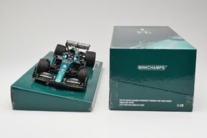 Aston Martin AMR22 #5 S. Vettel Last Race Abu Dhabi GP 2022 Minichamps 1:18 147222205 Resin - image 6 of 7