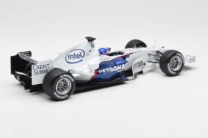 BMW Sauber F1.06 #17 J. Villeneuve F1 2006 Minichamps 1:18 100060017 Diecast - image 2 of 6