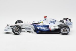 BMW Sauber F1.06 #16 N. Heidfeld F1 2006 Minichamps 1:18 100060016 Diecast - image 3 of 6