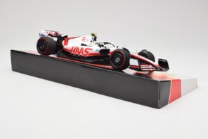 Haas VF-22 #47 M. Schumacher Bahrain GP 2022 Minichamps 1:18 147220147 Diecast - image 4 of 7