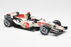 Honda Racing Team RA106 #11 R. Barrichello F1 2006 Minichamps 1:18 100060011 Diecast - image 4 of 6