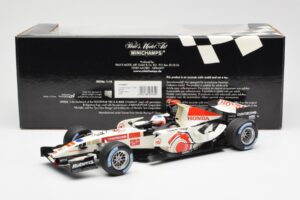Honda Racing Team RA106 #11 R. Barrichello F1 2006 Minichamps 1:18 100060011 Diecast - image 6 of 6