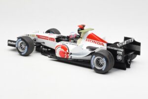 Honda RA106 Honda Racing Team R. Barrichello F1 Showcar 2006 Minichamps 1:18 08MF1-06B-CRB18 Diecast - image 5 of 6