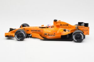 McLaren MP4-21 Mercedes #3 K. Raikkonen Interim Livery 2006 Minichamps 1:18 530061873 Diecast - image 3 of 6