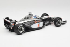 McLaren MP4/13 #8 M. Hakkinen F1 World Champion 1998 Minichamps 1:18 18690008 Diecast - image 2 of 7