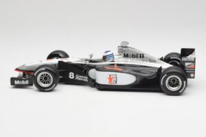 McLaren MP4/13 #8 M. Hakkinen F1 World Champion 1998 Minichamps 1:18 18690008 Diecast - image 3 of 7