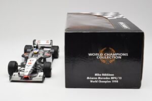 McLaren MP4/13 #8 M. Hakkinen F1 World Champion 1998 Minichamps 1:18 18690008 Diecast - image 7 of 7
