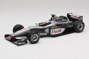 McLaren MP4-15 #2 D. Coulthard F1 2000 Minichamps 1:18 B66962118 Diecast