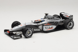 McLaren MP4-15 #1 M. Hakkinen F1 2000 Minichamps 1:18 B66962117 Diecast