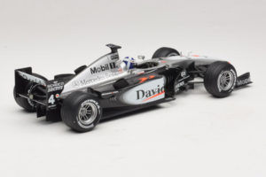 McLaren MP4-16 Mercedes #3 D. Coulthard F1 2001 Hot Wheels 1:18 50199 Diecast - image 2 of 6