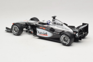McLaren MP4-16 Mercedes #3 D. Coulthard F1 2001 Hot Wheels 1:18 50199 Diecast - image 5 of 6