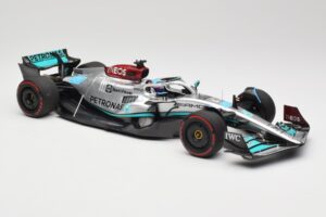 Mercedes AMG W13 E Performance Petronas #63 G. Russell Brazilian GP 1st Win 2022 Minichamps 1:18 110222163 Resin - image 4 of 7